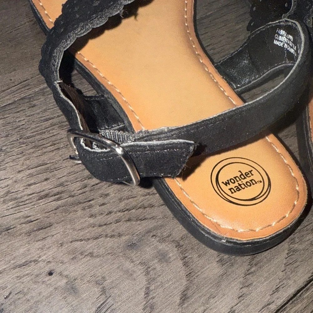 Girls Black suede Like thong Sandals